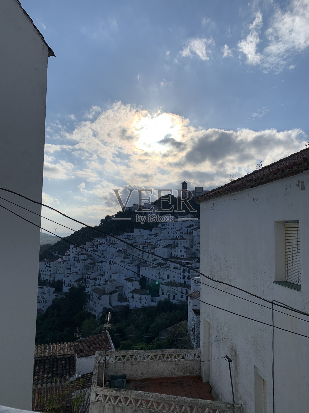 卡萨雷斯的白色村庄照片摄影图片