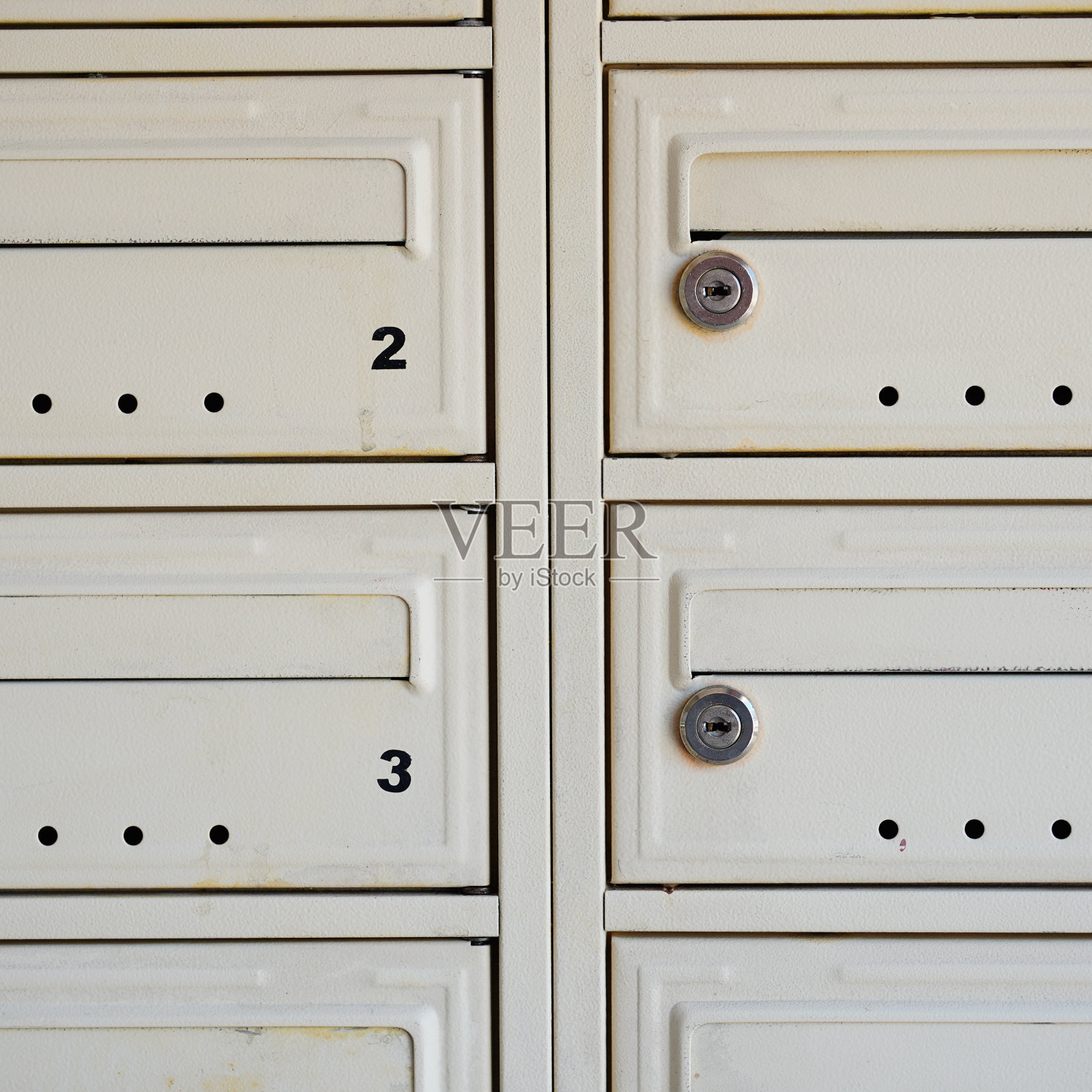 带有数字的金属邮筒特写镜头照片摄影图片