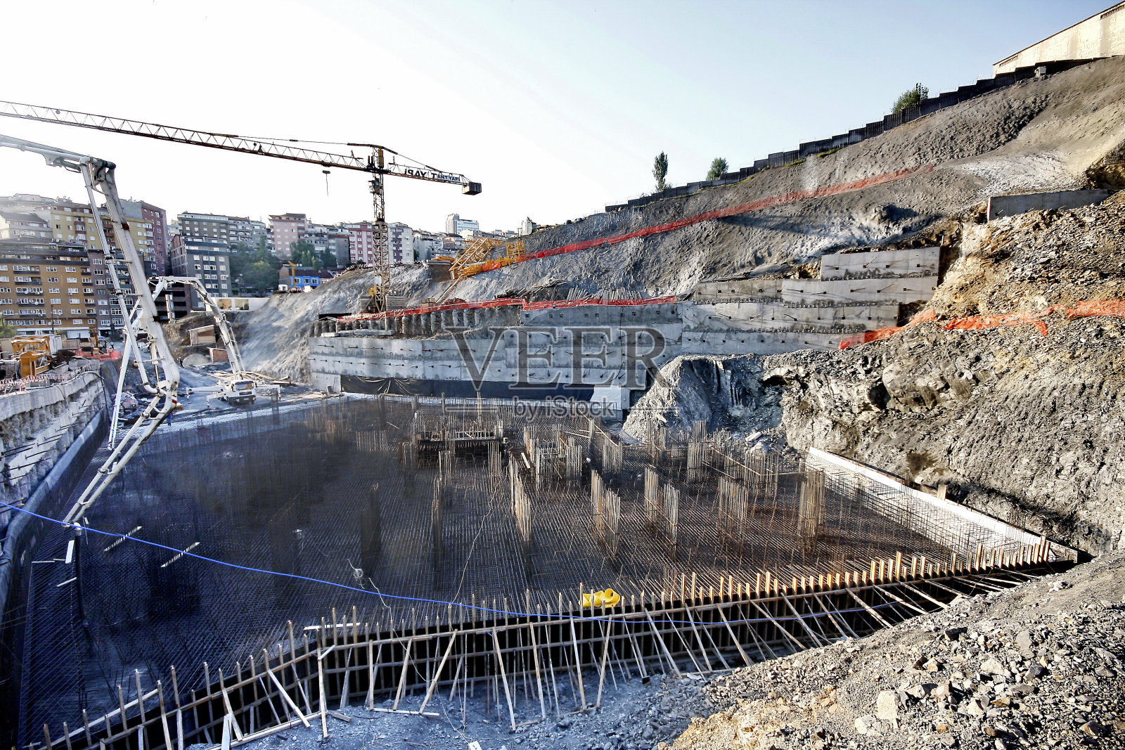 正在施工的建筑工地俯视图。照片摄影图片