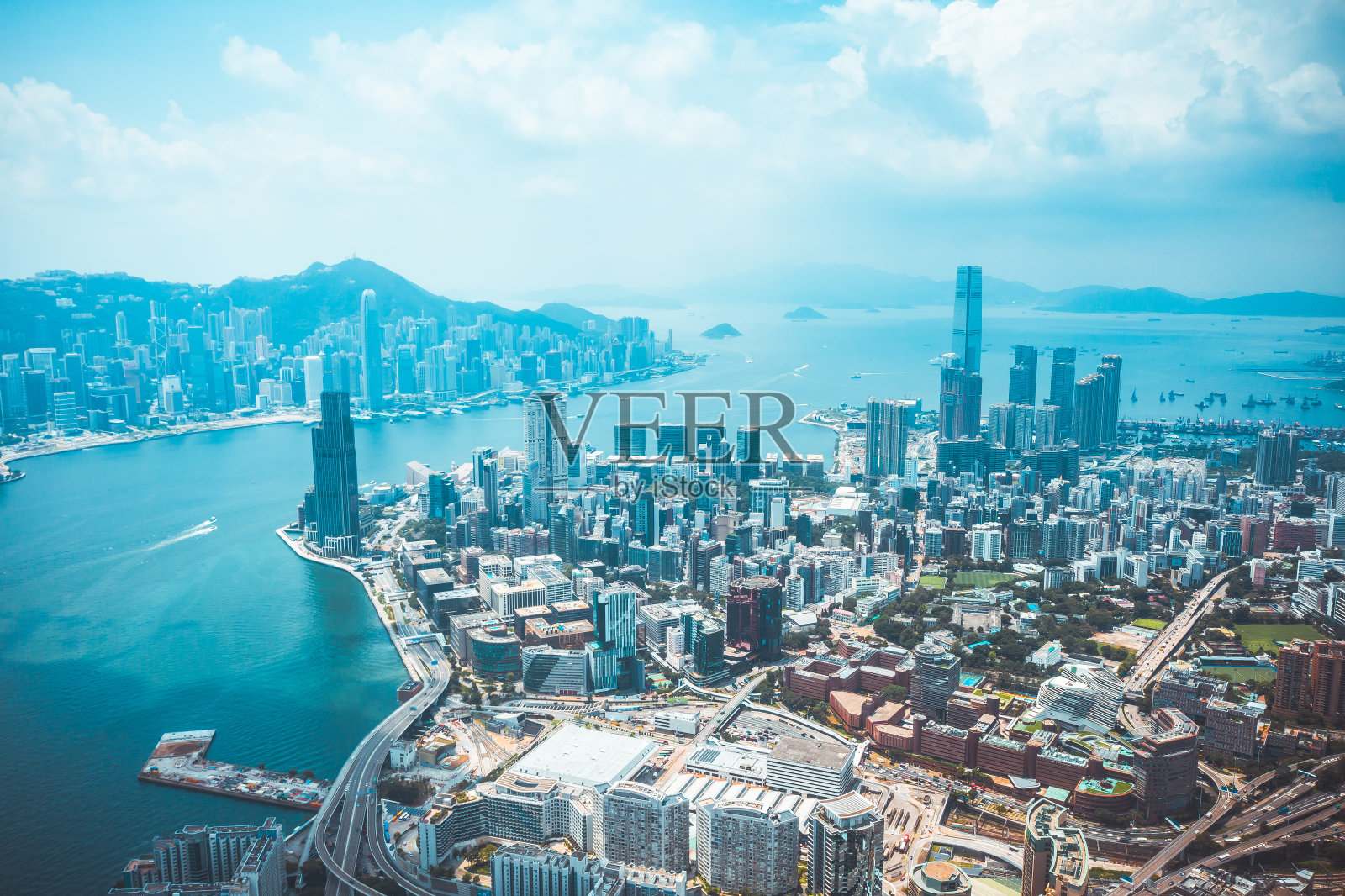 香港，无人机在九龙航拍的全景图照片摄影图片