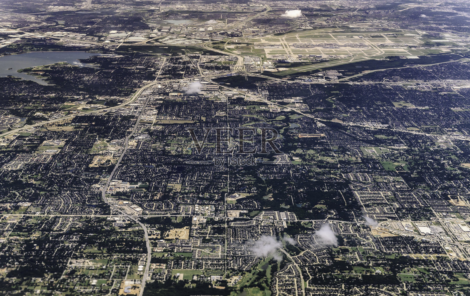 从上面看地球，蒙大拿的空中景观照片摄影图片