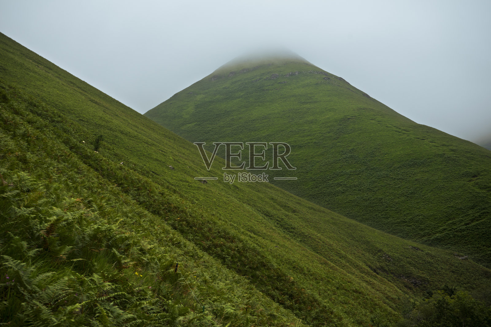 瓦尔德尔帕斯的风景，坎塔布里亚照片摄影图片