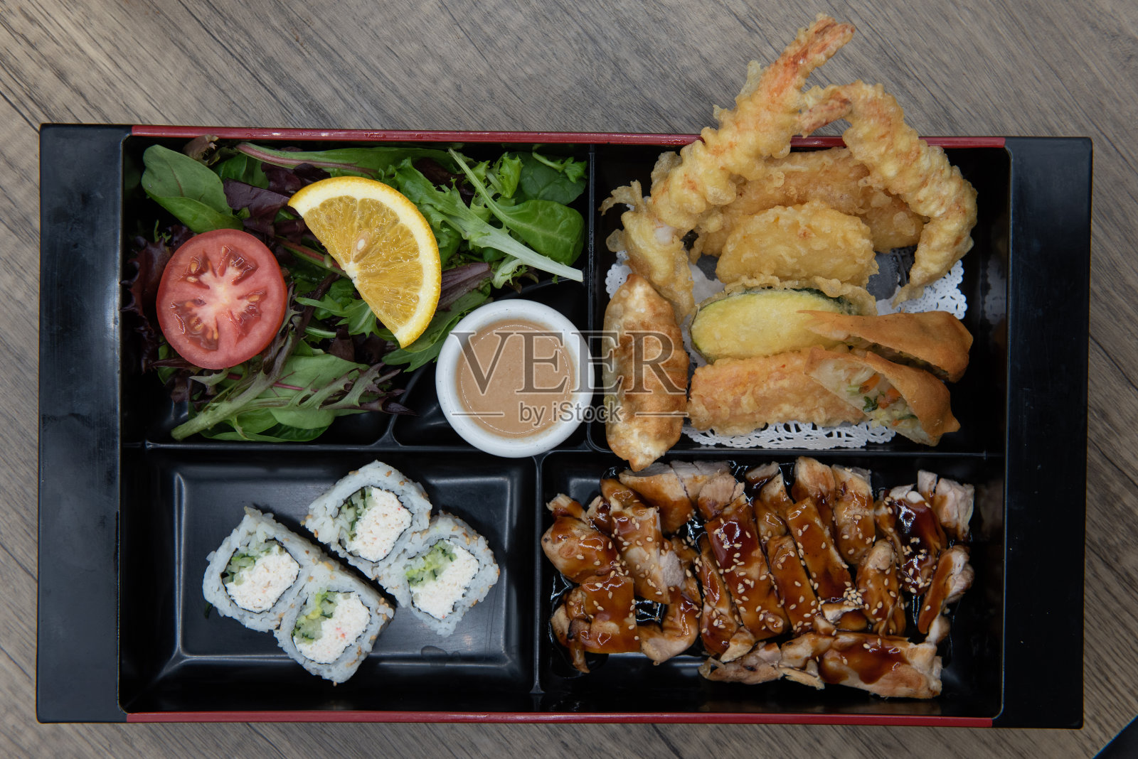 日本料理就像它看起来那样美味。照片摄影图片