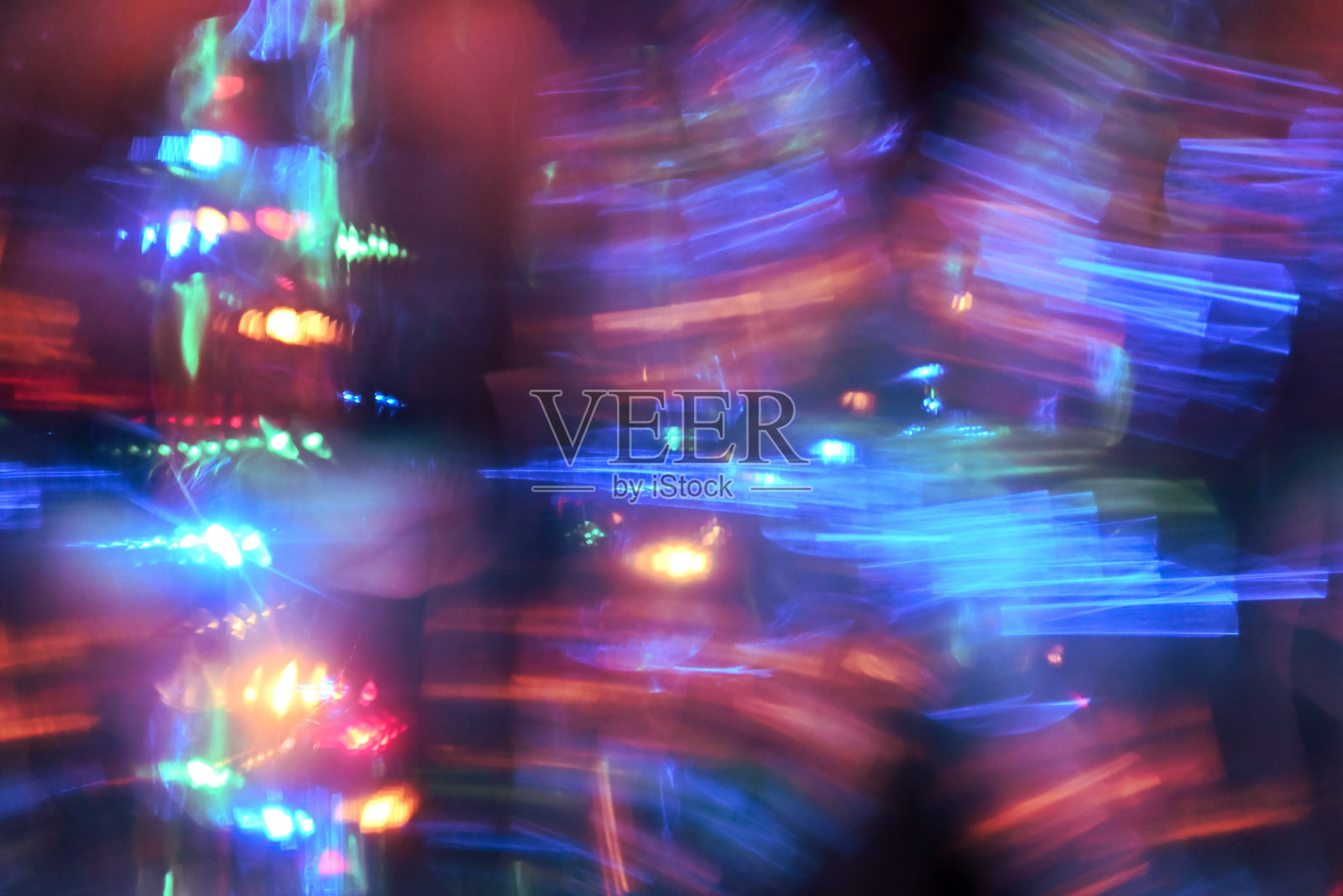 抽象明亮的节日背景。散焦镜像迪斯科球。照片摄影图片