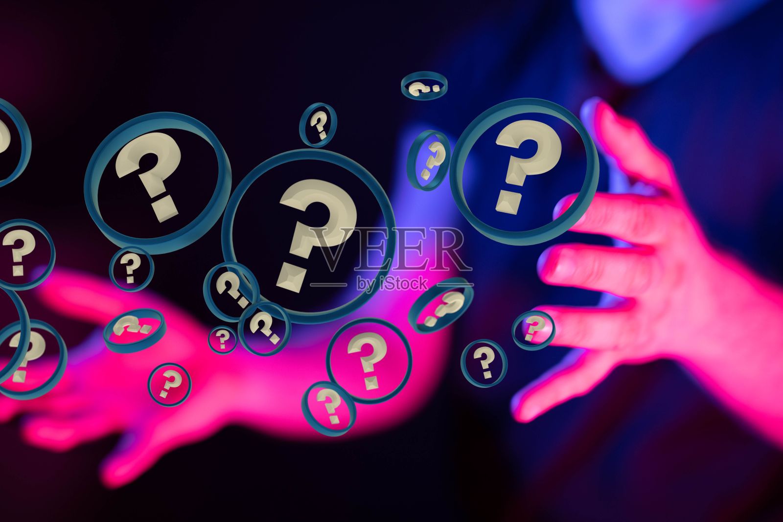 特写说明问号图标附近的手照片摄影图片