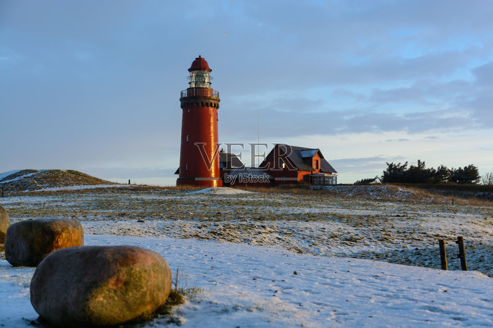 丹麦标志性灯塔bovbjerg。位于日德兰半岛西海岸照片摄影图片