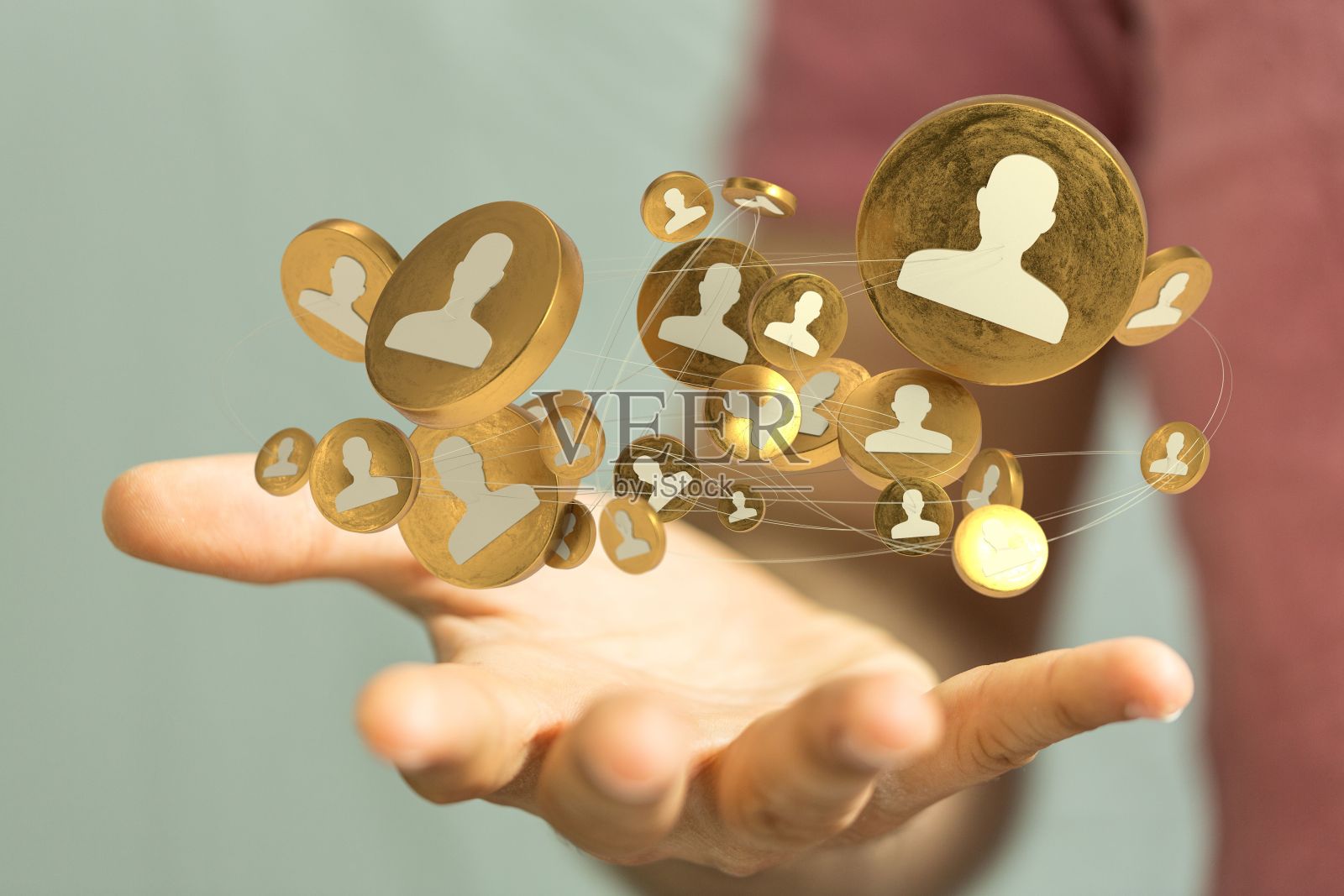 通信符号飞过男人的手照片摄影图片