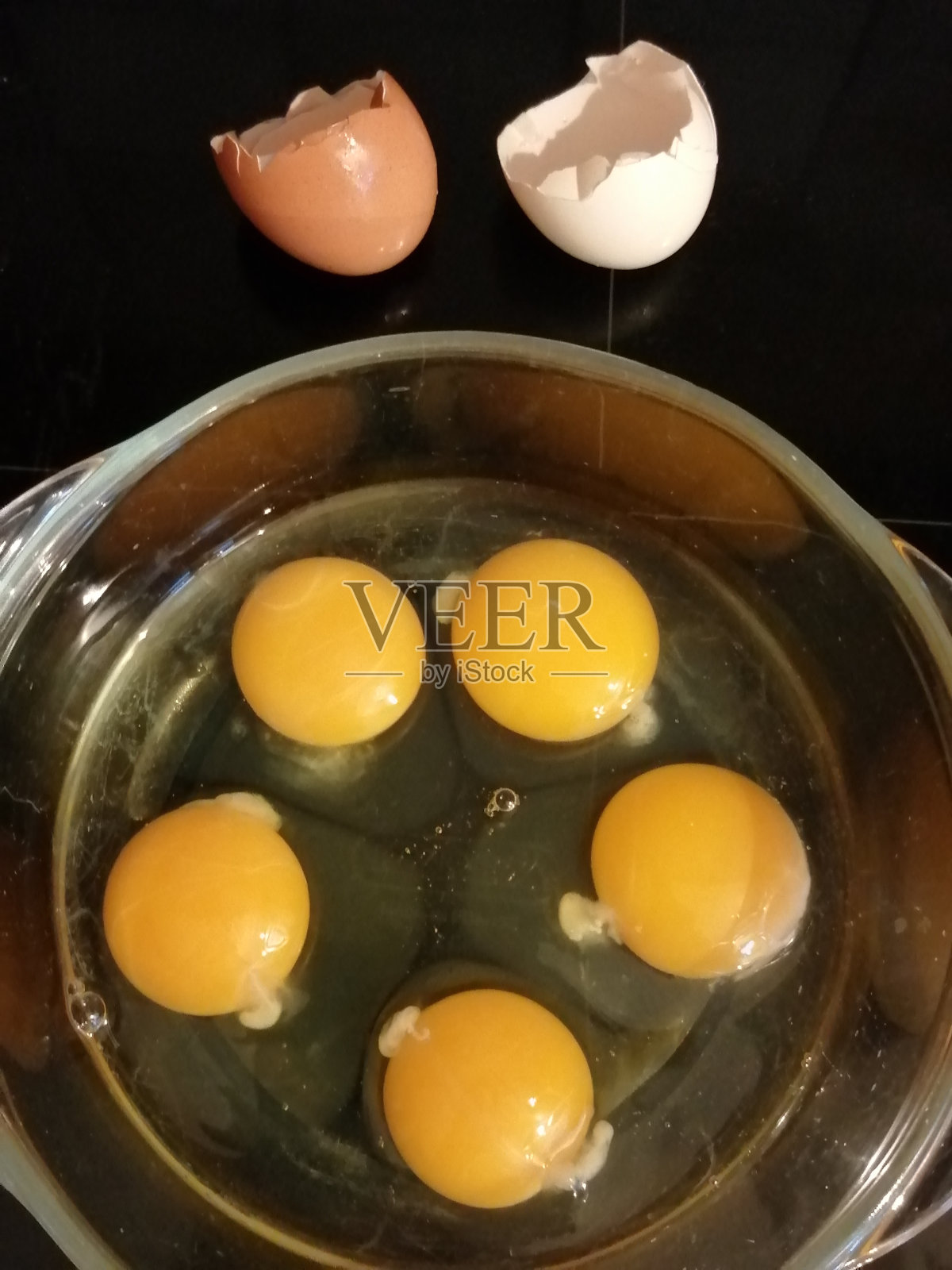 五个鸡蛋照片摄影图片