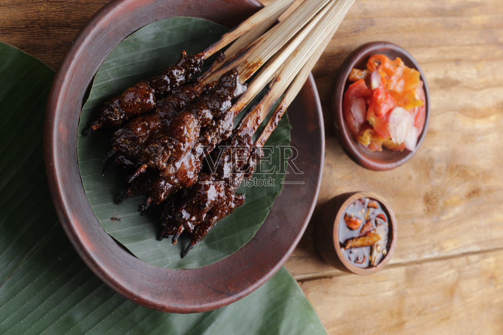 西爪哇慈比东，2022年4月17日，印尼特色菜马朗吉沙爹照片摄影图片