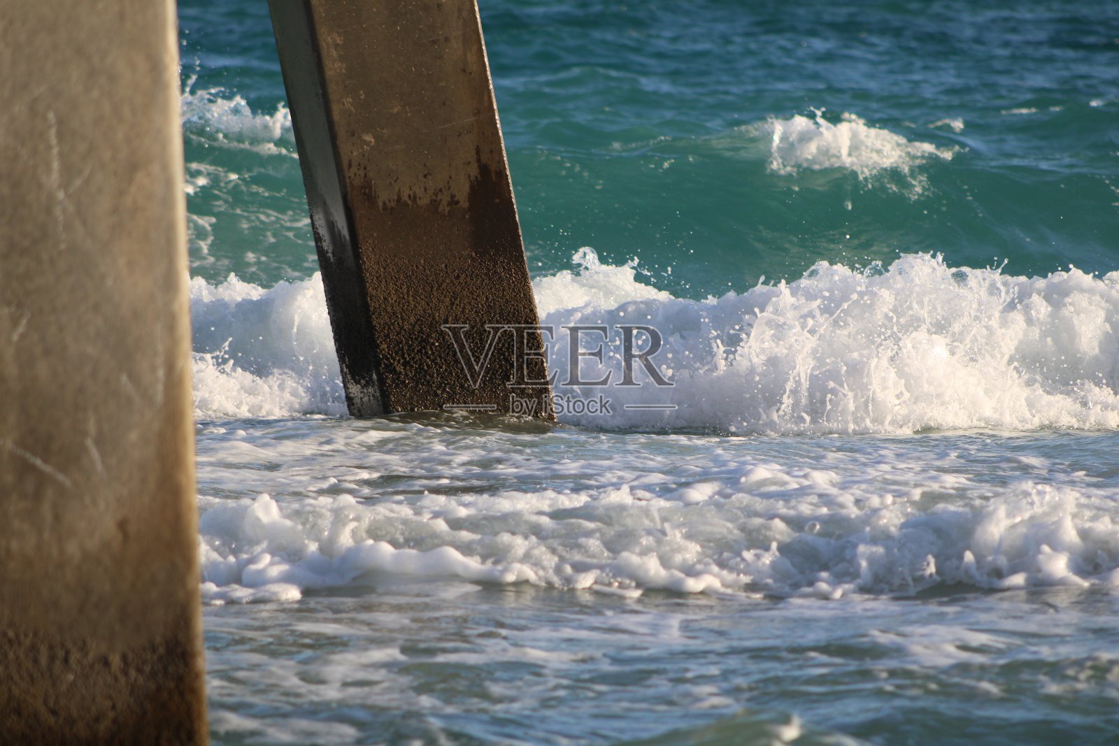 佛罗里达州纳瓦拉海滩。照片摄影图片