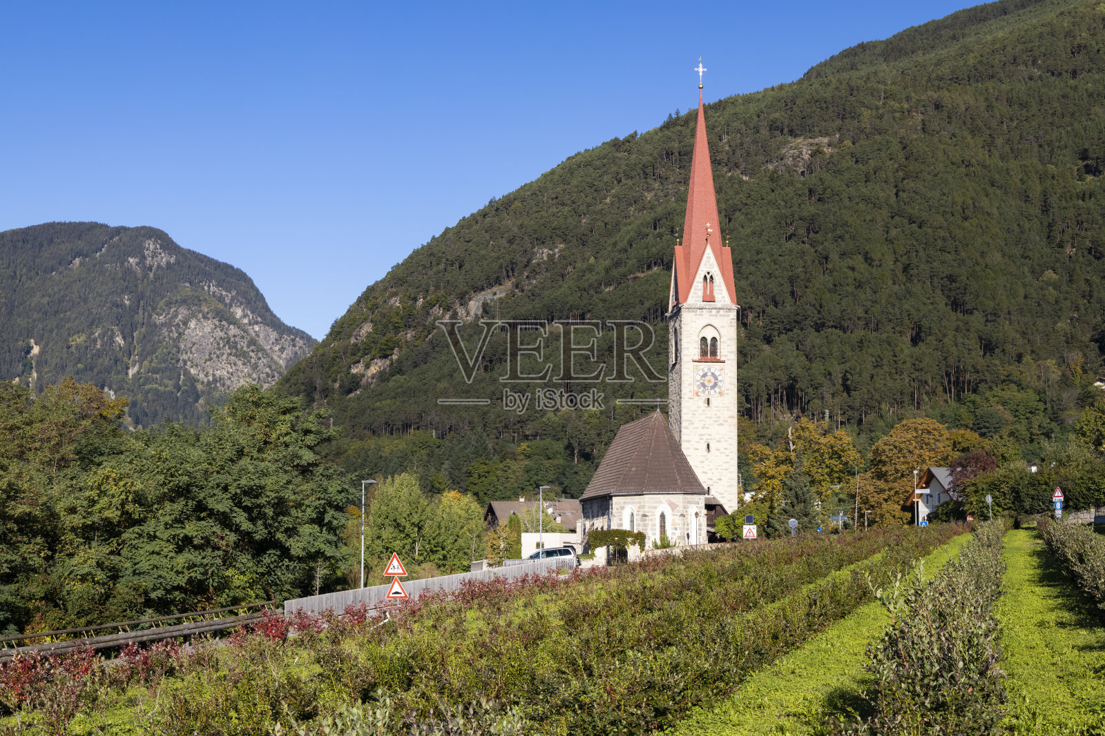 意大利南蒂罗尔的Aica教堂照片摄影图片