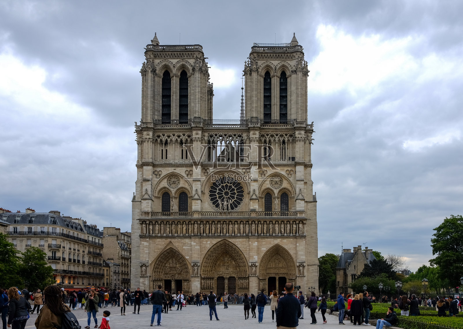 法国巴黎圣母院照片摄影图片