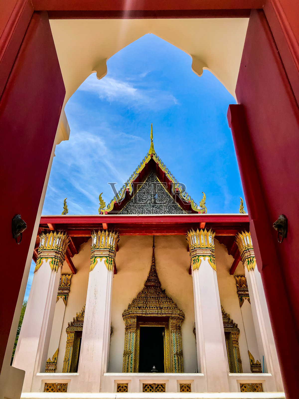Suwan Dararam寺，大城府的一座古老寺庙。照片摄影图片