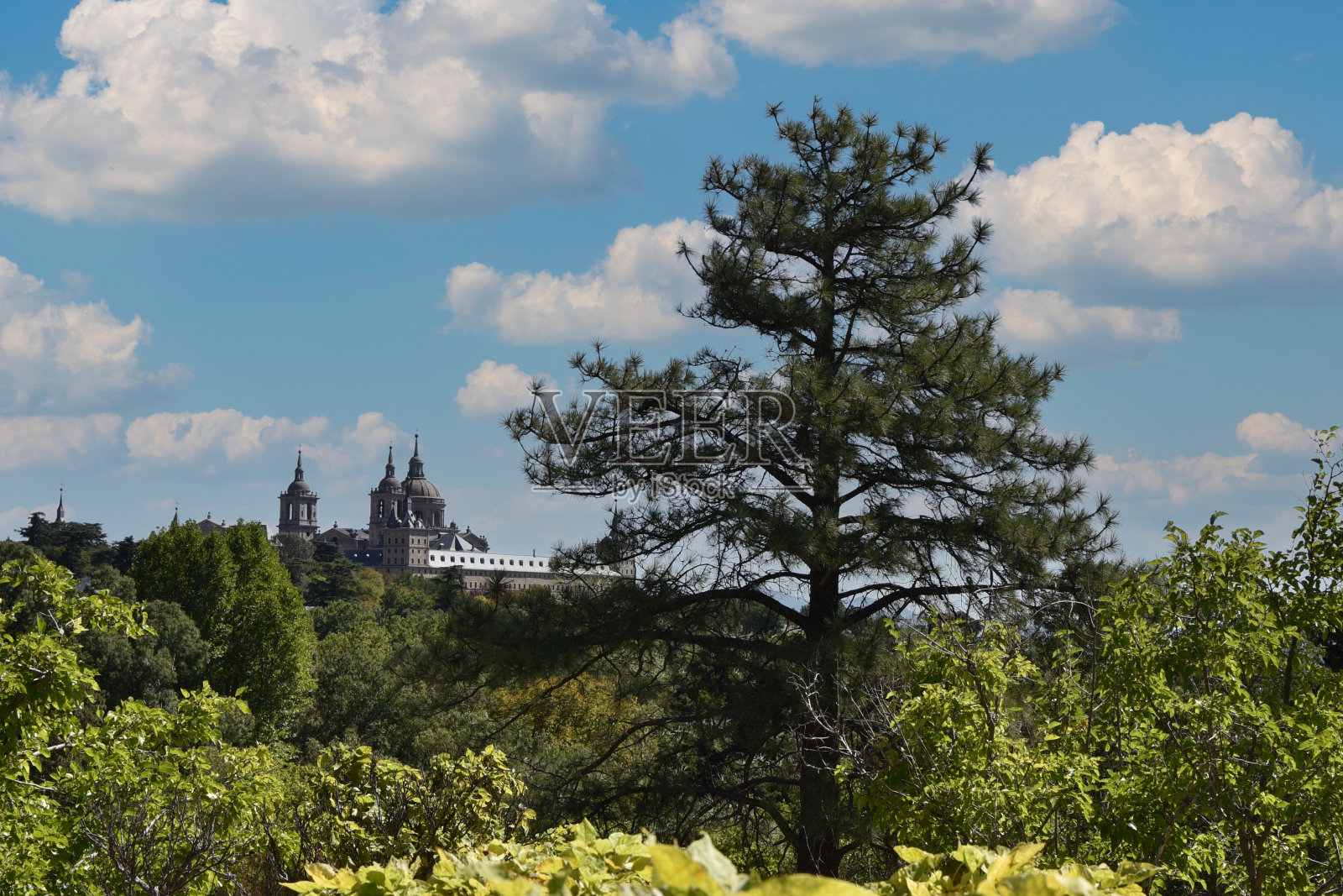 埃尔斯ial被云层包围照片摄影图片