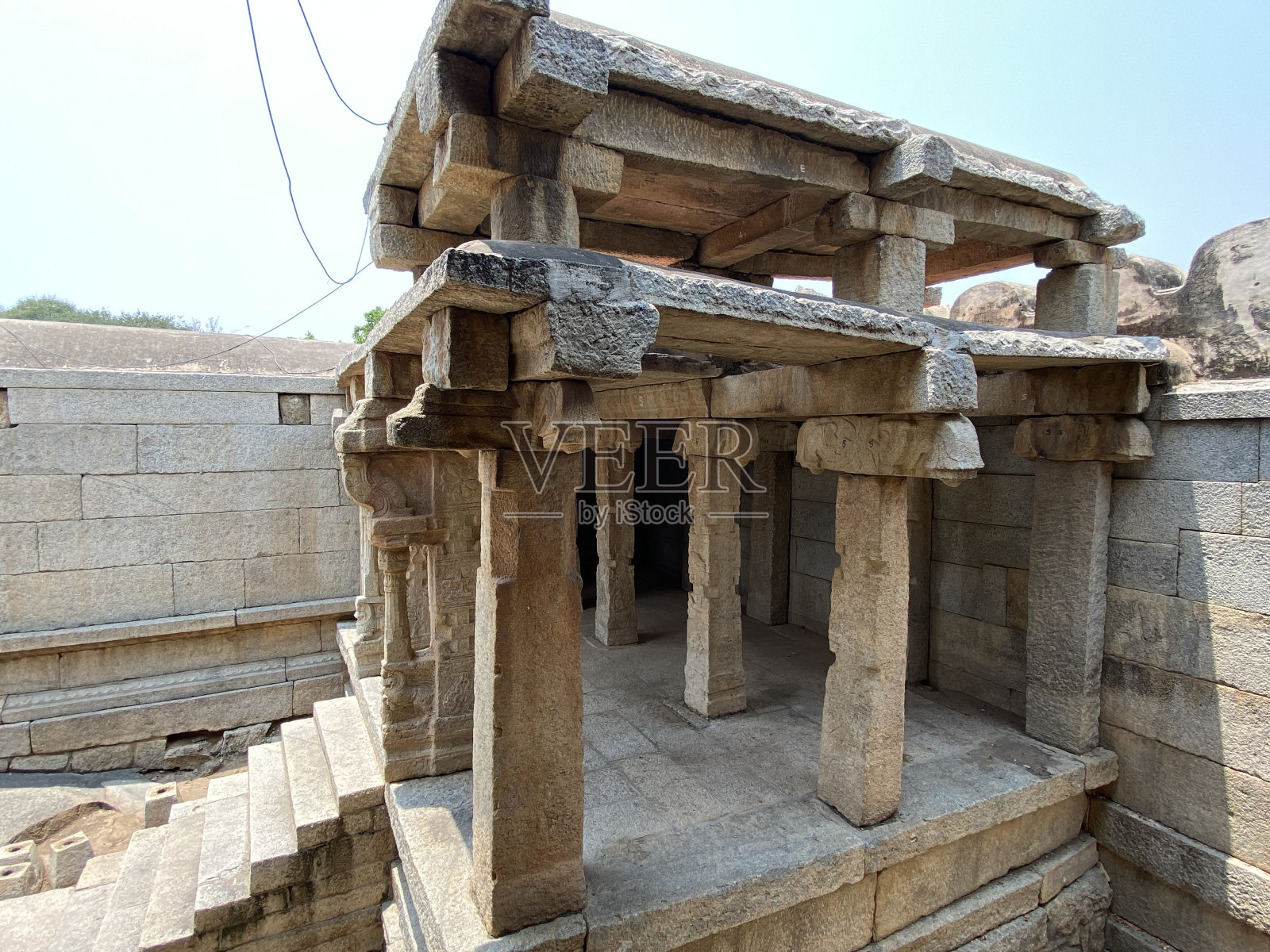 古老的印度教主湿婆神庙，建筑废墟印度教寺庙照片摄影图片