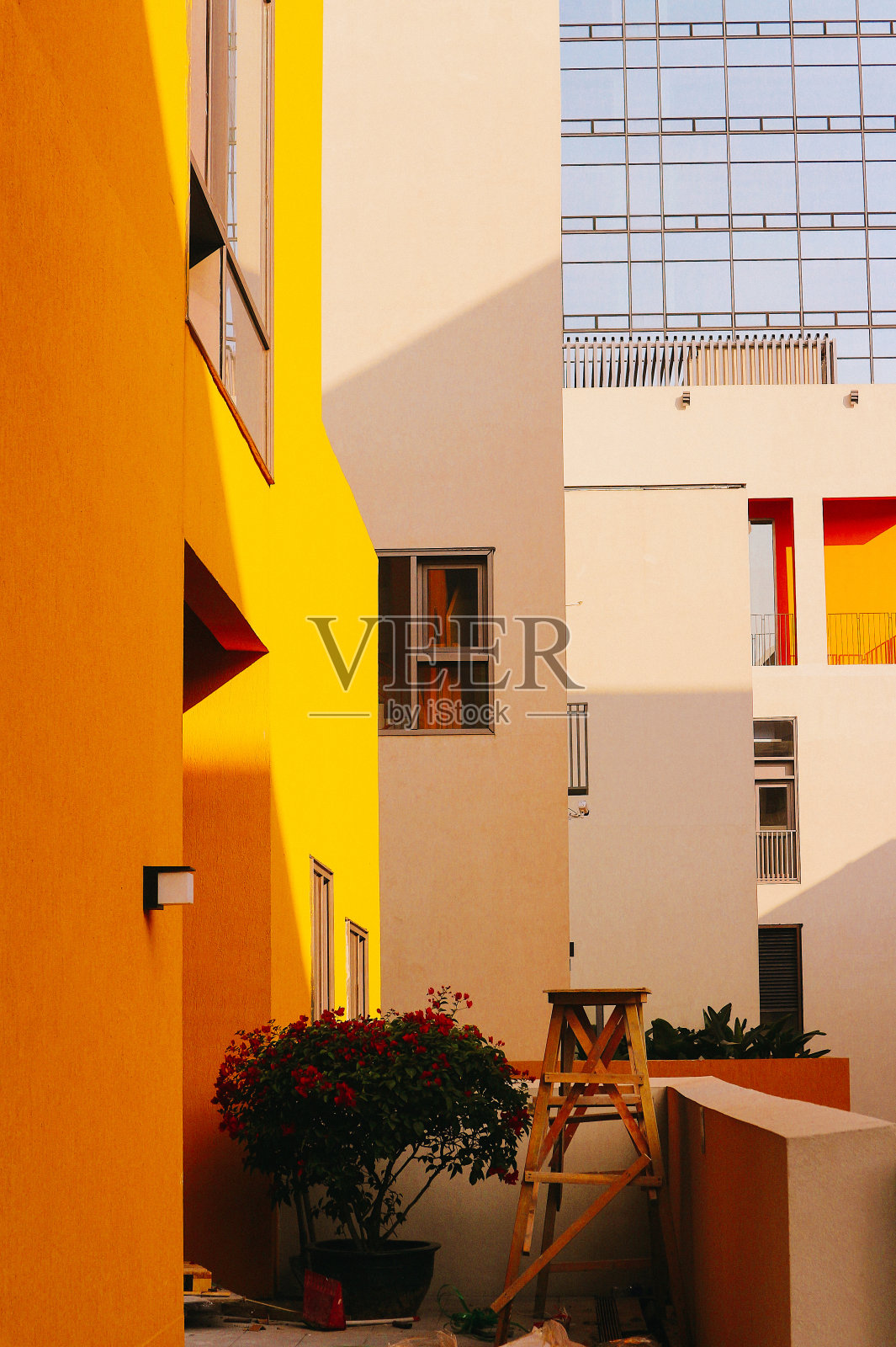 建筑物垂直拍摄照片摄影图片