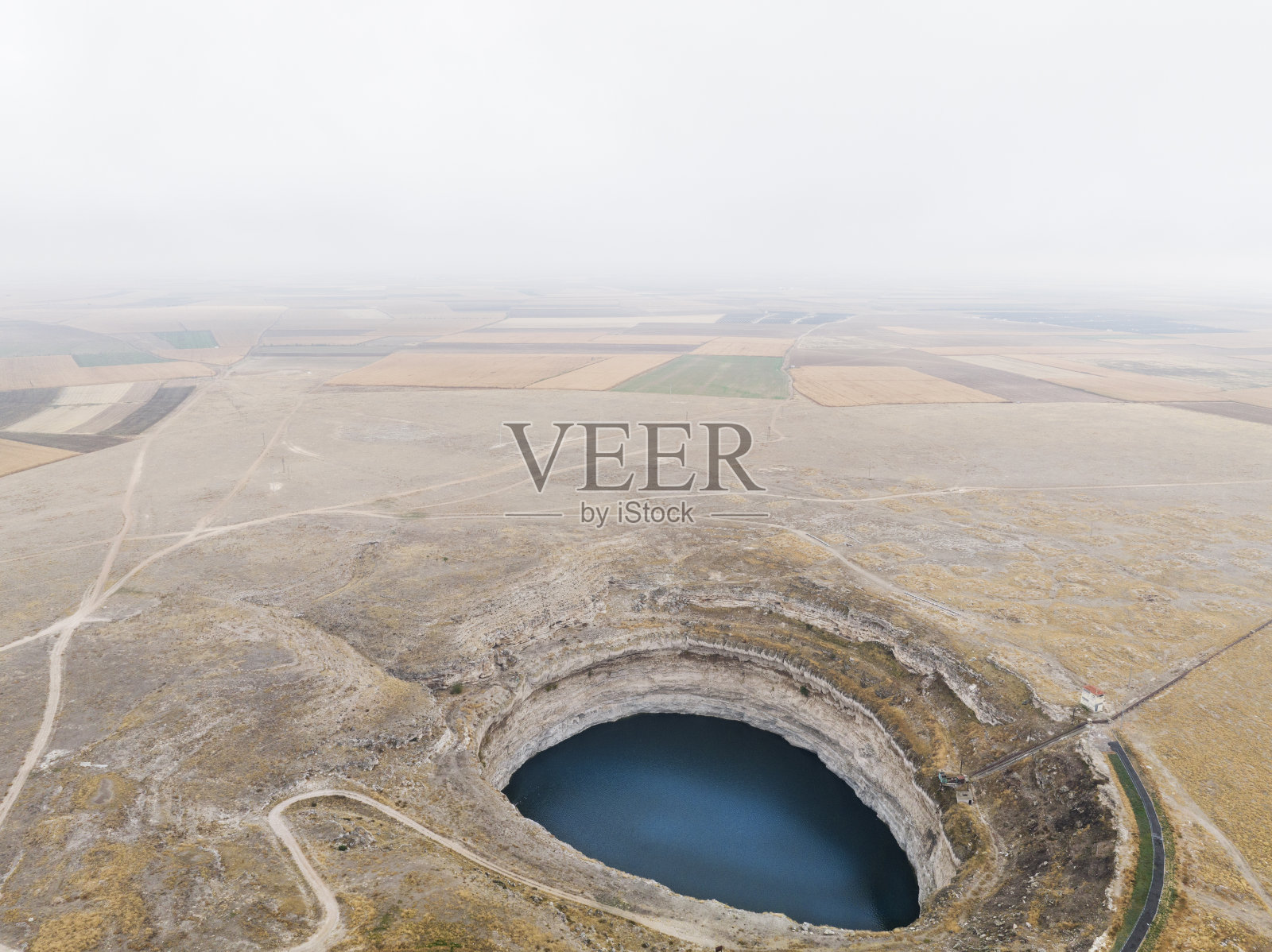 天坑照片摄影图片