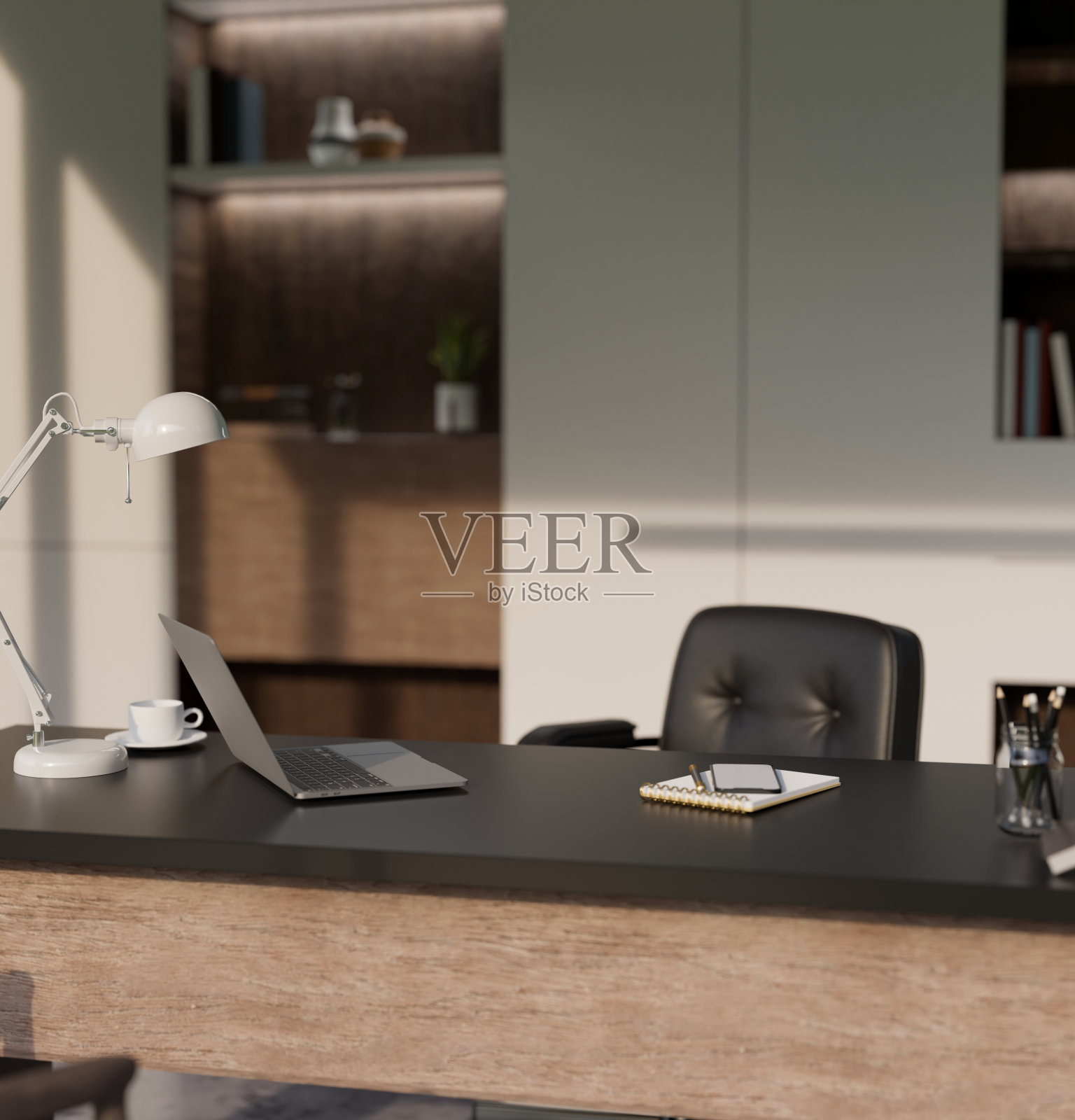 现代CEO私人办公室室内设计，笔记本电脑，台灯和桌面配件照片摄影图片