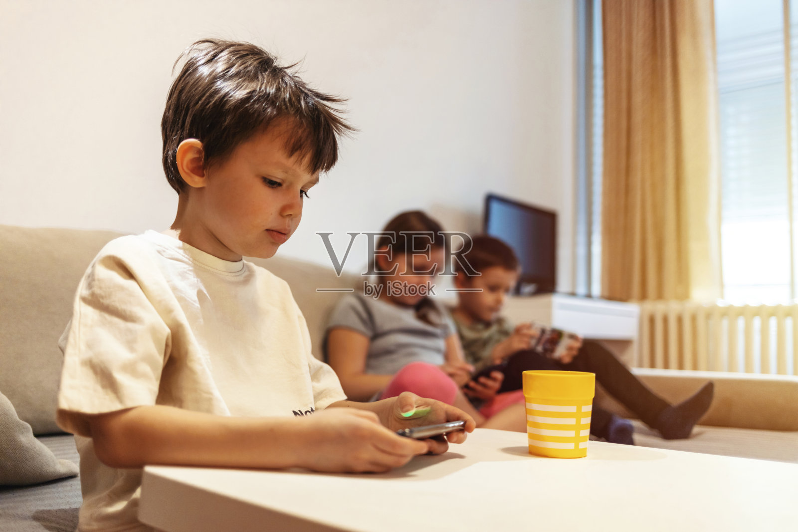 技术是教育的一个伟大的便携式来源。照片摄影图片