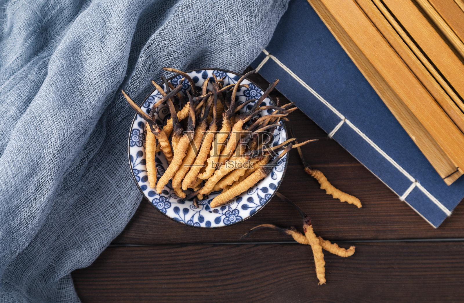 冬虫夏草照片摄影图片