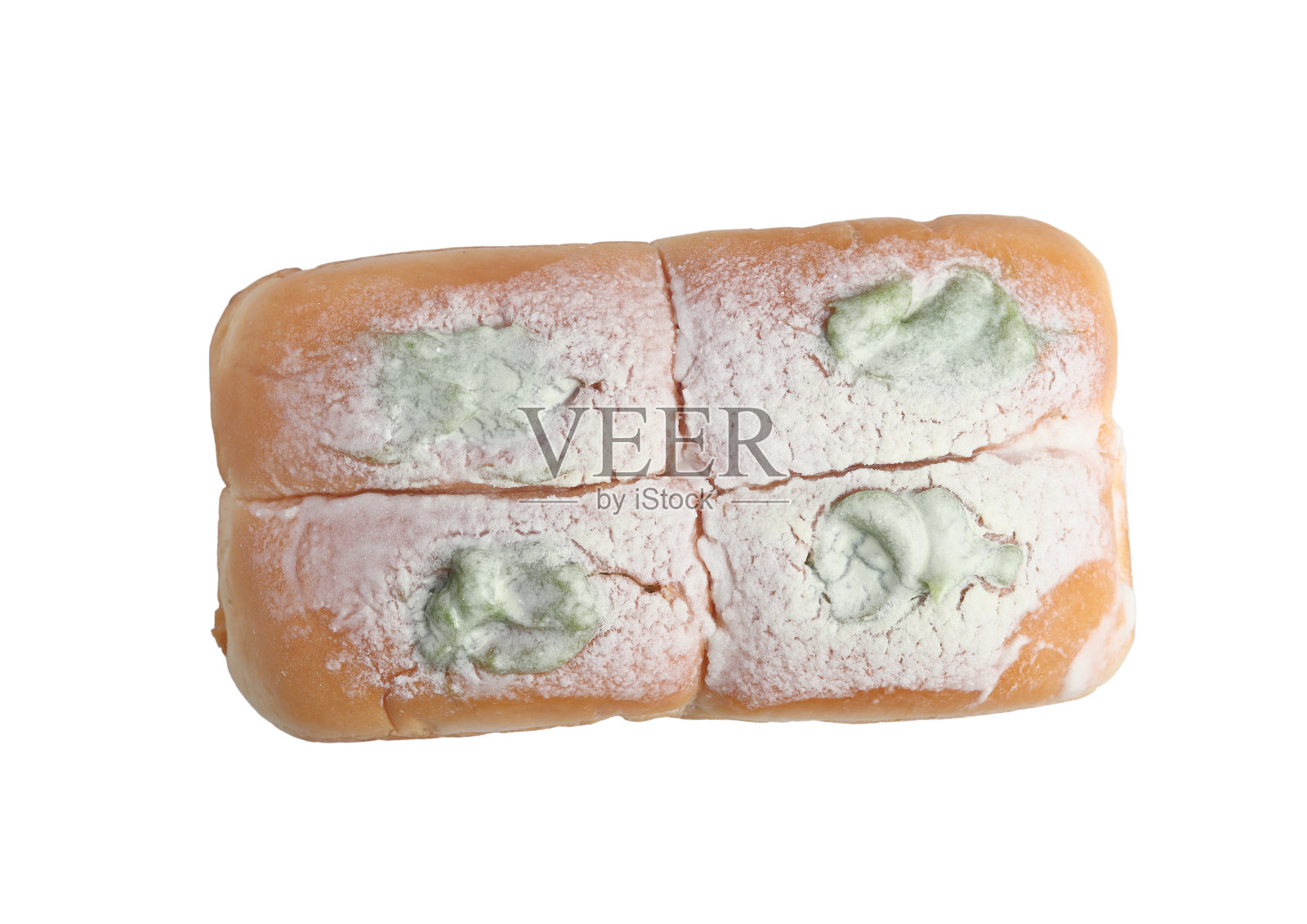 把面包撒在白色的背景上照片摄影图片