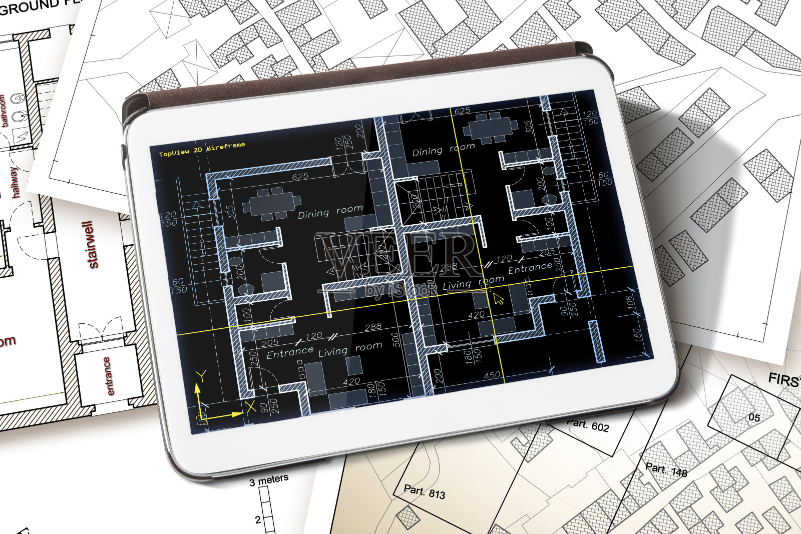 现代室内设计。概念与住宅公寓计划相对的想象地籍地图和平板电脑照片摄影图片