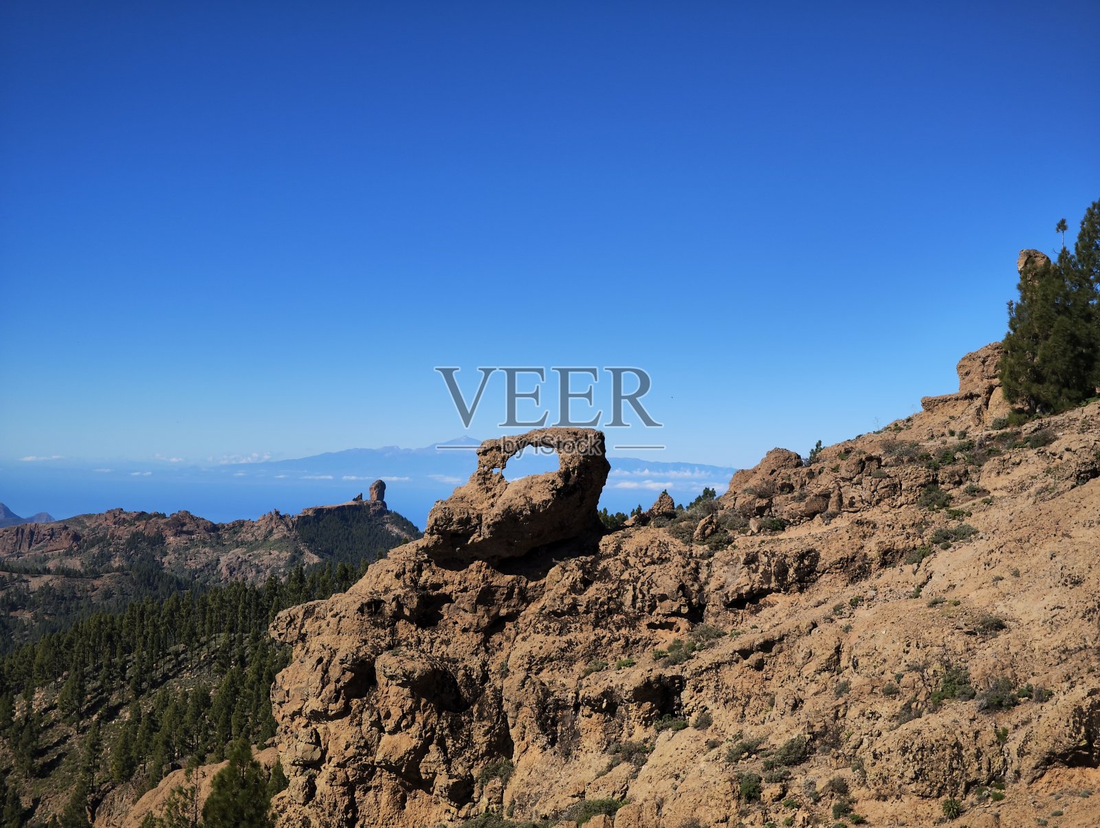 Roque Nublo窗口和Teide照片摄影图片