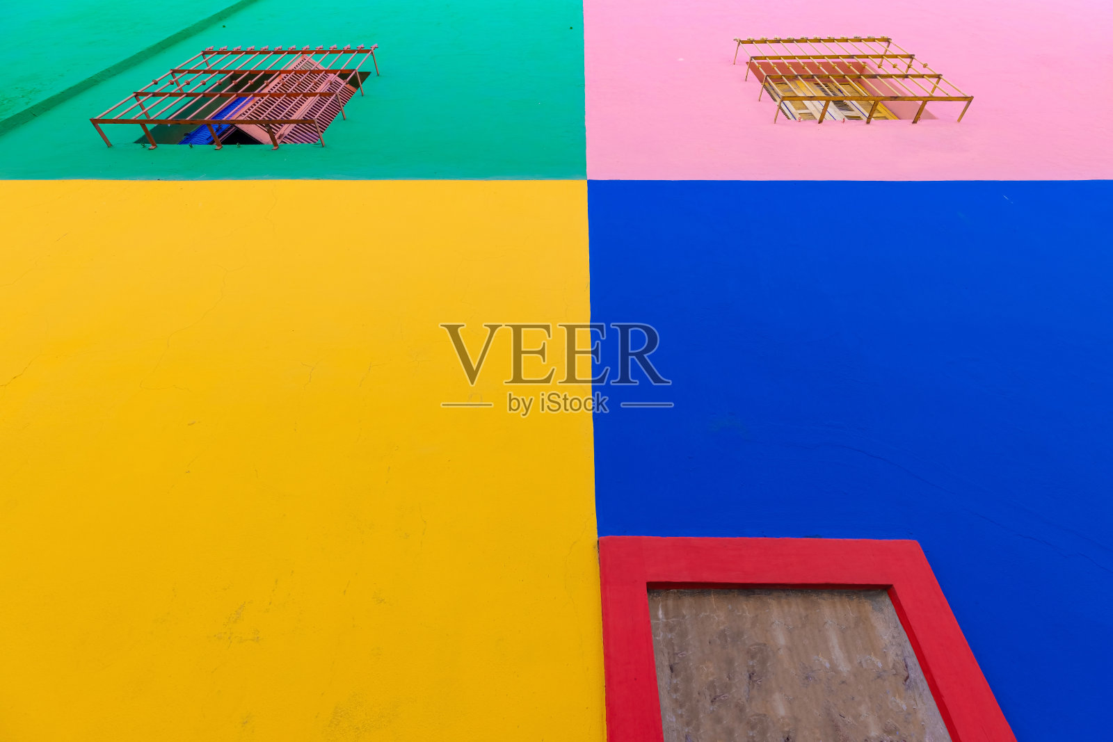 阿根廷，布宜诺斯艾利斯著名的旅游胜地埃尔卡米尼托五颜六色的建筑照片摄影图片