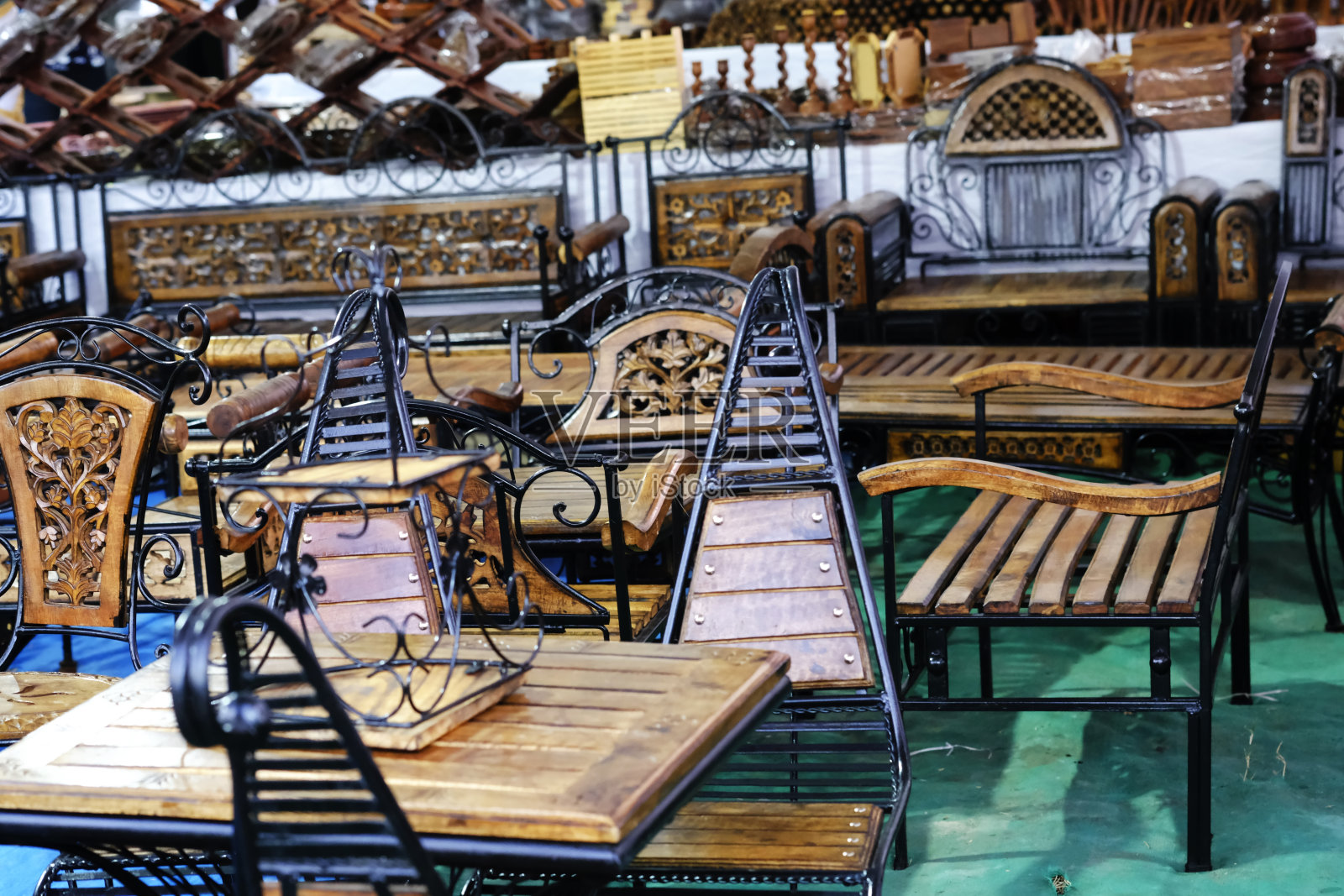 木制工艺品，木雕，玩具及物品展出。令人难以置信的印度。照片摄影图片