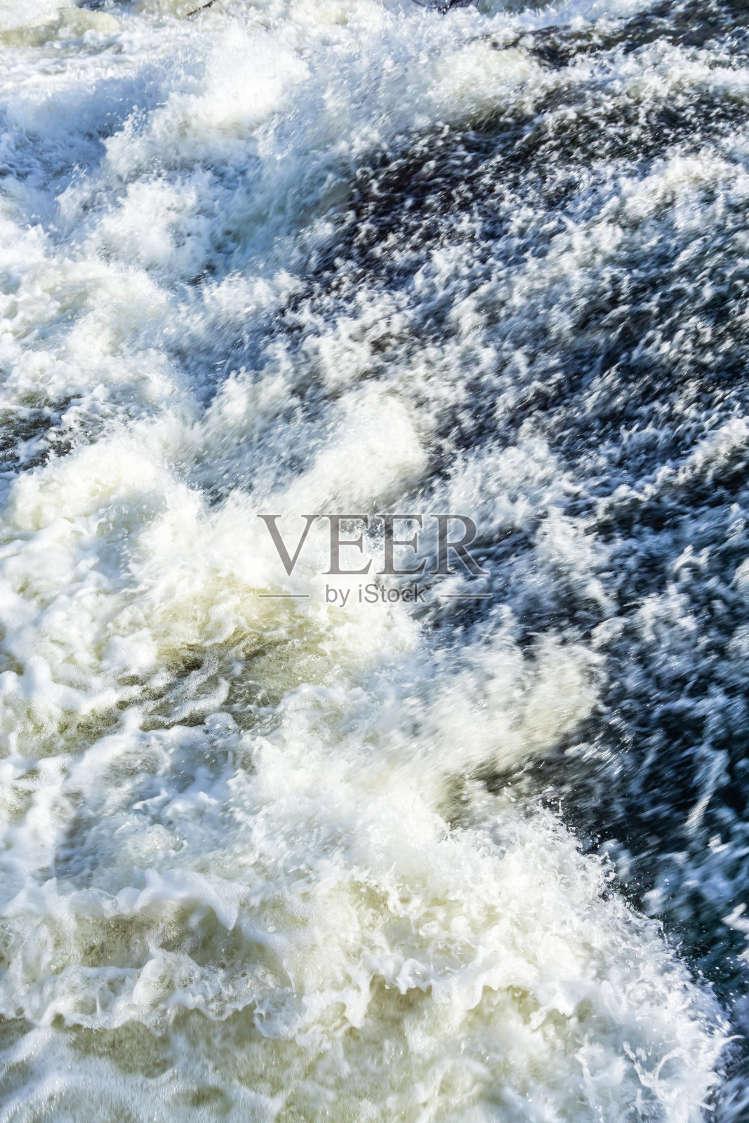 啤酒厂公园激流特写照片摄影图片