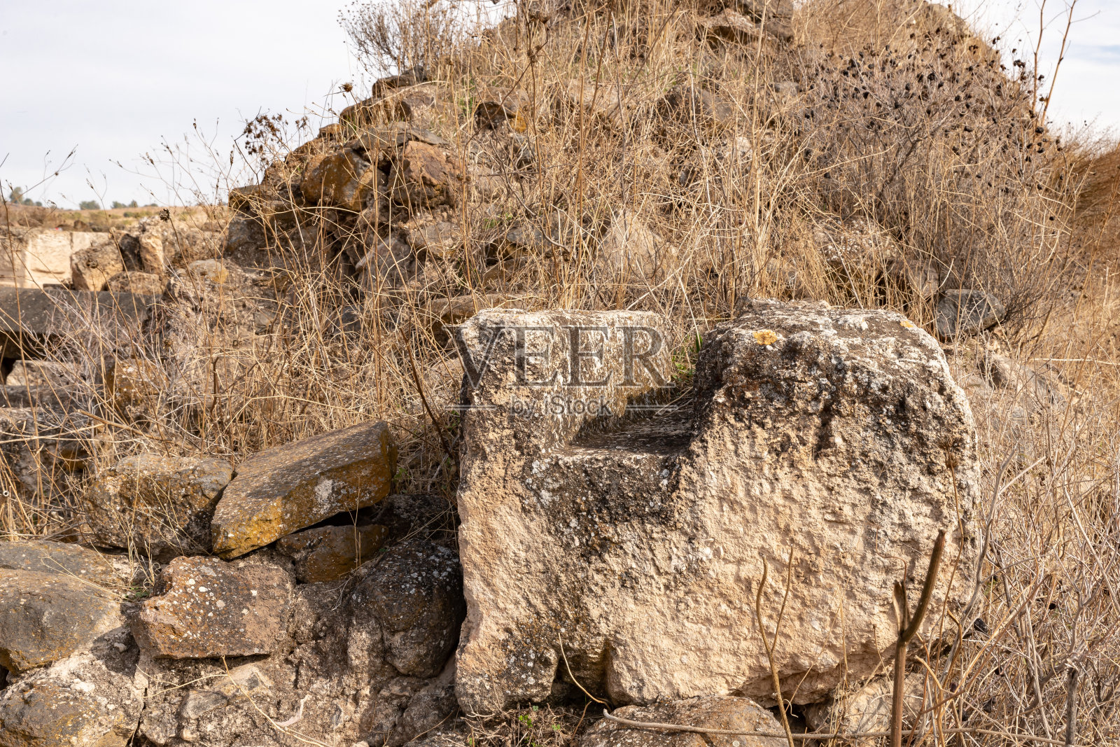 以色列北部约旦河畔阿特雷特堡垒的城墙废墟照片摄影图片