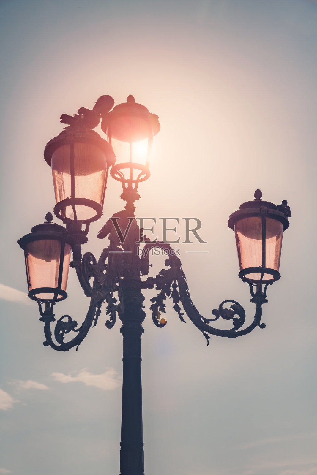 意大利威尼斯的路灯照片摄影图片