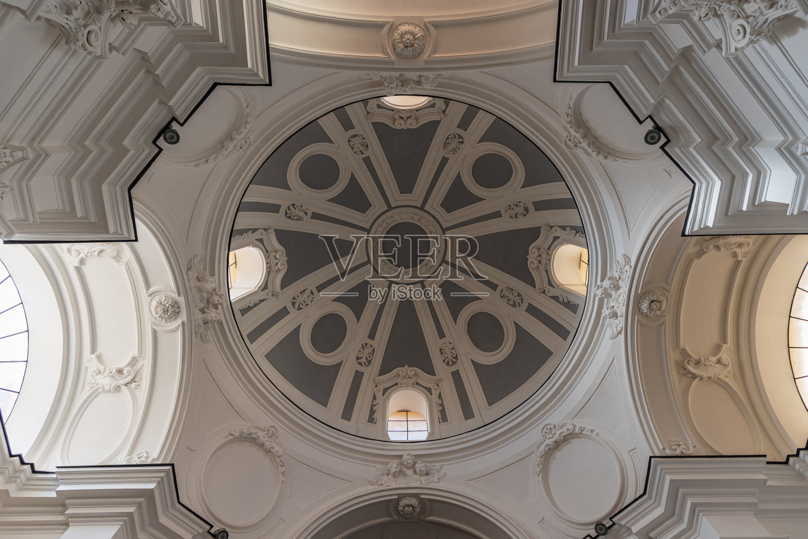 泰诺，圣克莱门特大教堂。照片摄影图片