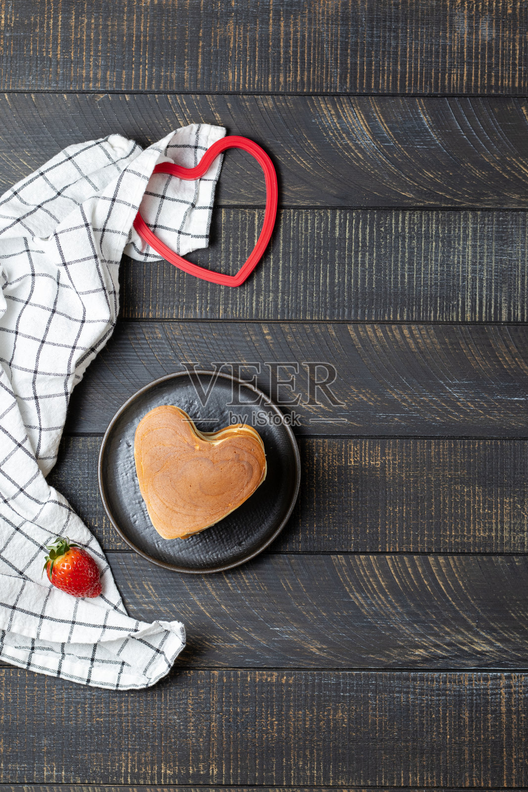 心形煎饼照片摄影图片