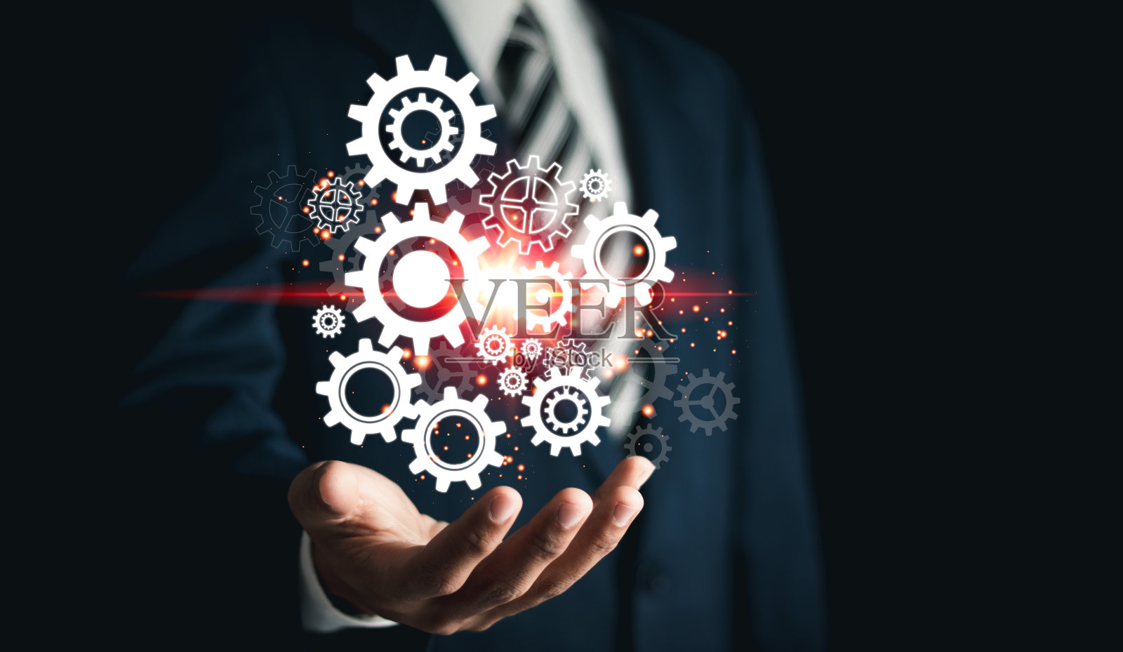 商人与齿轮虚拟界面。业务流程分析和创新与全球网络连接。成功的概念。照片摄影图片