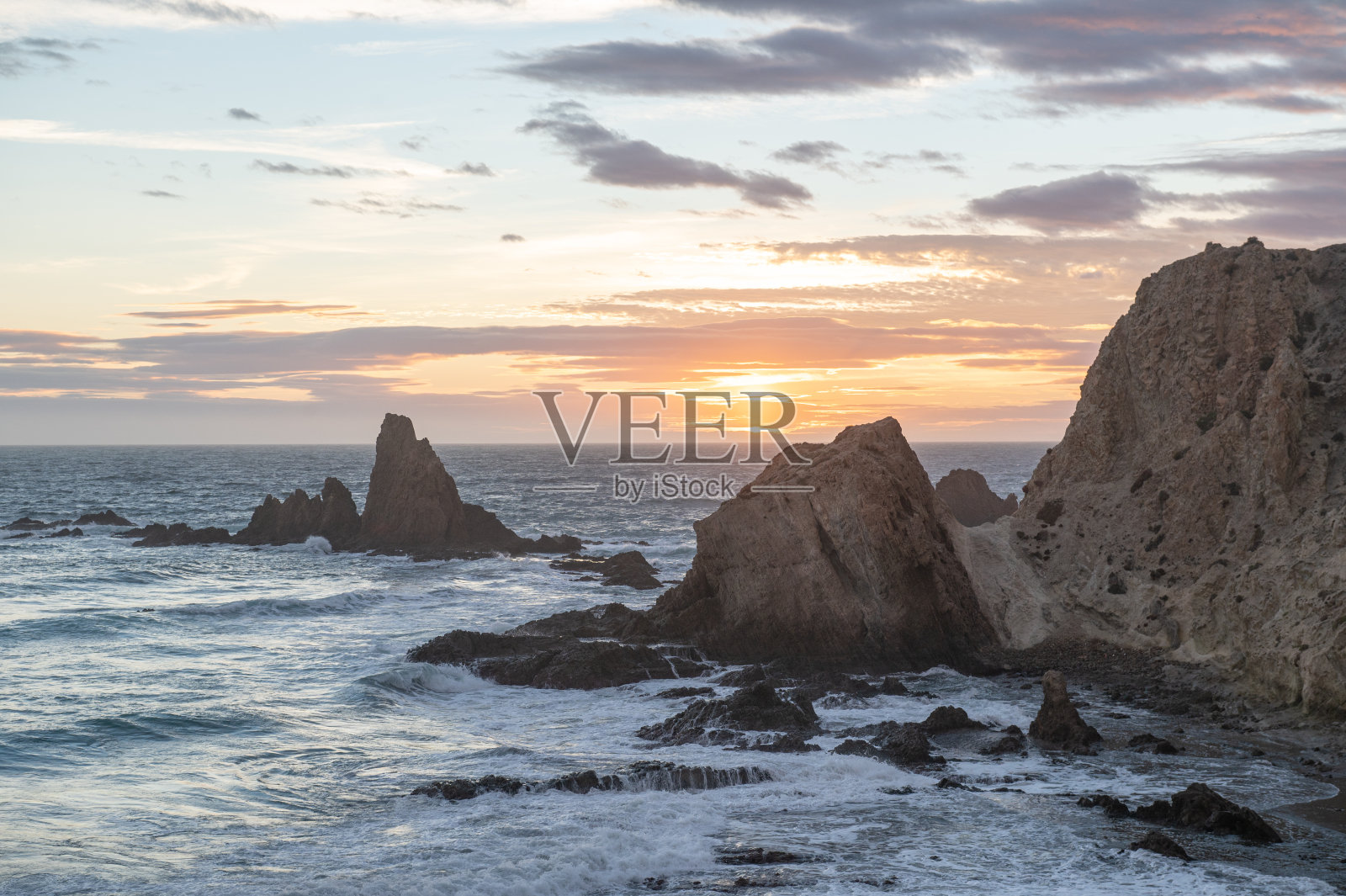 The Natural Maritime-Terrestrial Park of Cabo de Gata-Níjar is a Spanish protected natural area located in the province of Almería, Andalusia照片摄影图片