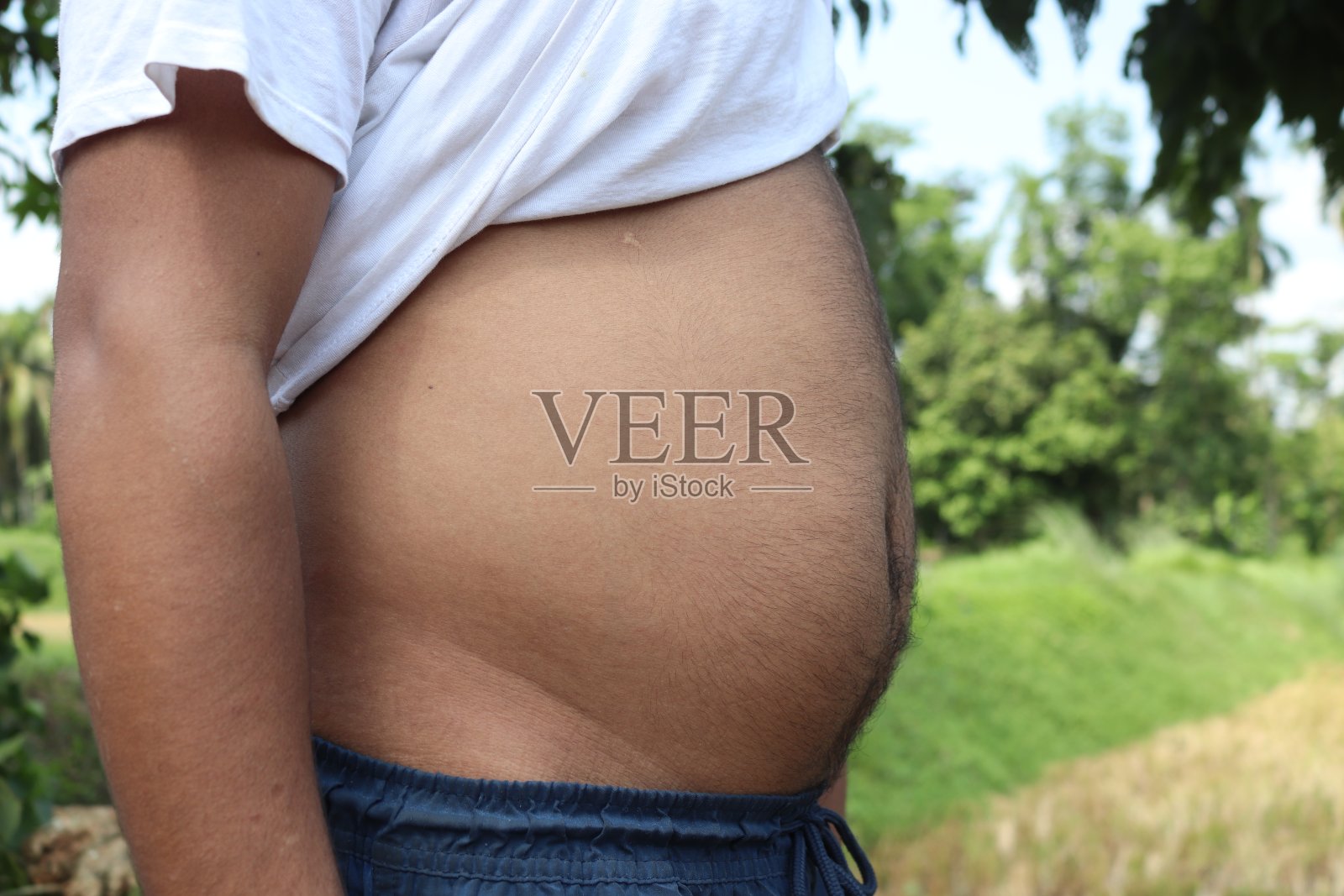 人体脂肪生长的影响照片摄影图片