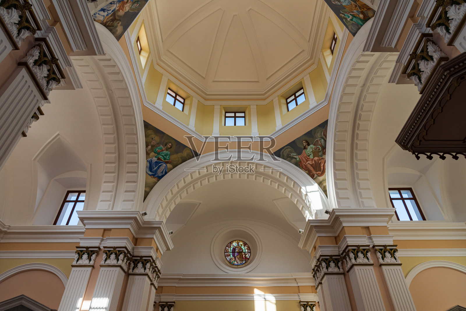 卡沃利的Castiglione。帕里什教堂。照片摄影图片