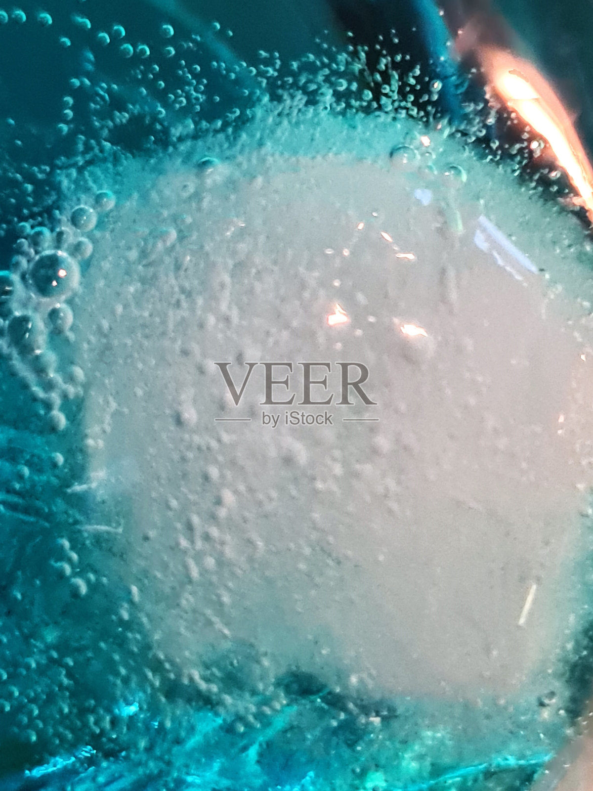 带有气泡的绿色液体质地照片摄影图片