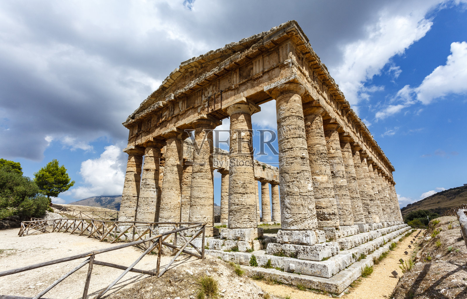 欧洲意大利西西里岛塞格斯塔的希腊多利安神庙照片摄影图片