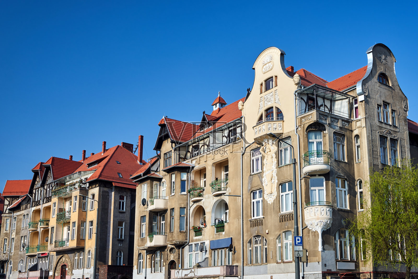 波兹南市的一座具有历史意义的公寓照片摄影图片