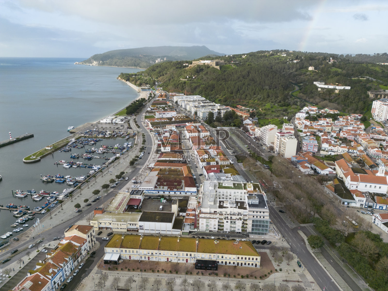 Aerial view of the riverside area of the city of Setúbal照片摄影图片