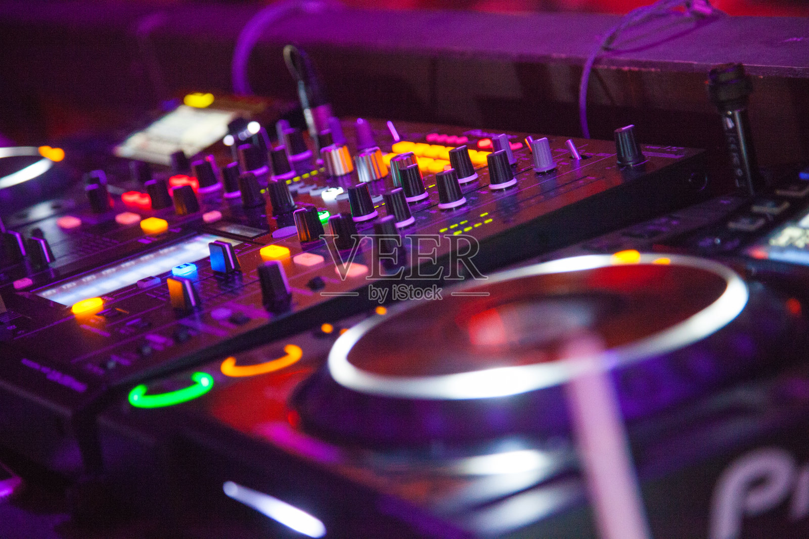 DJ设置照片摄影图片