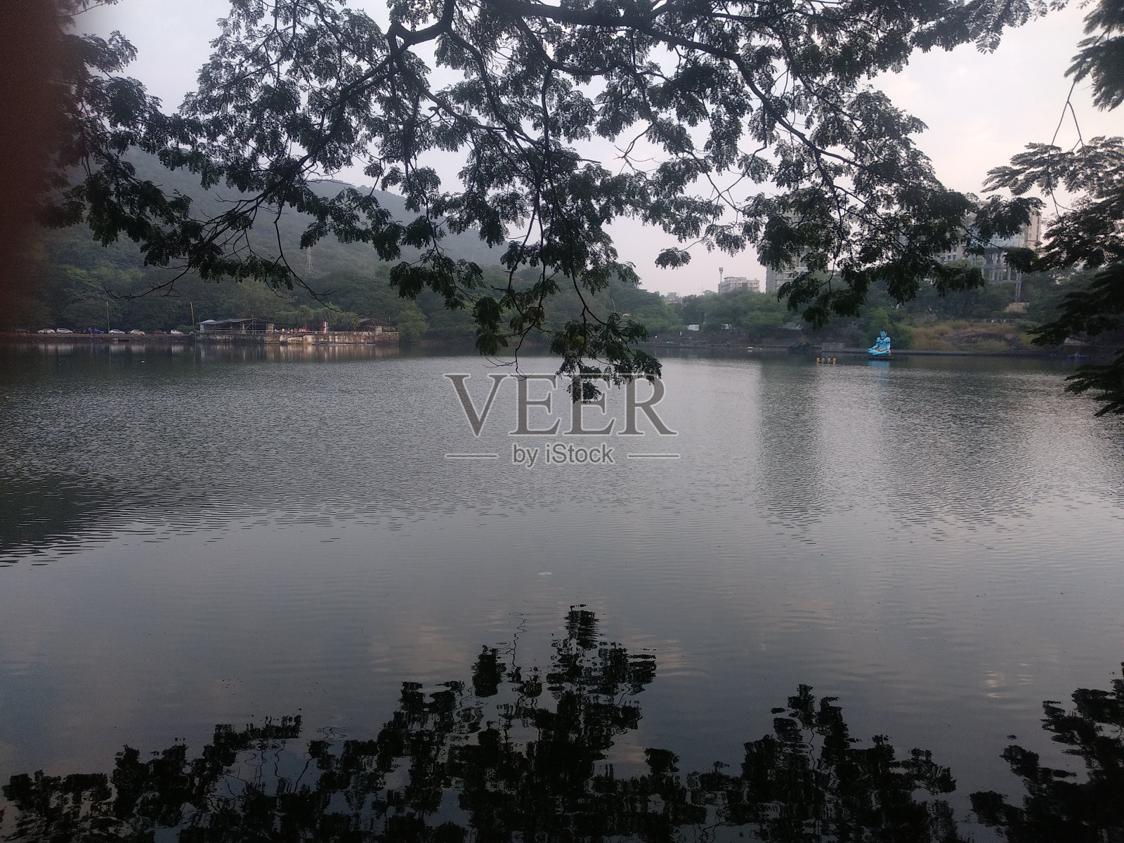 塞恩湖的美丽景色照片摄影图片