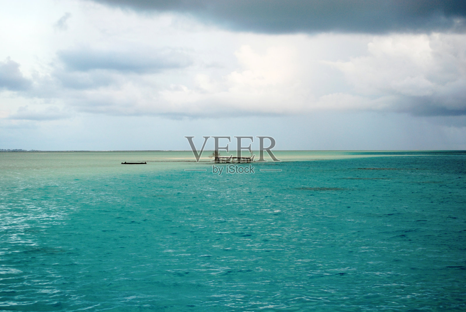 沙滩海岸线的特写照片摄影图片