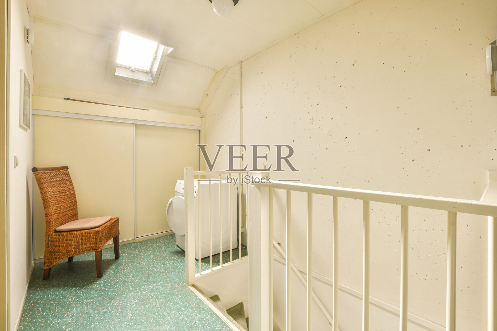 复式公寓的工程通信照片摄影图片