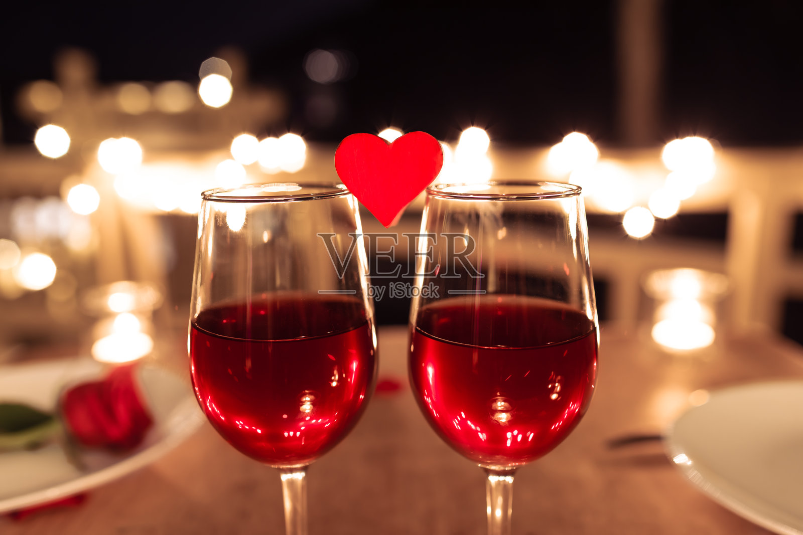 浪漫的烛光晚餐布置照片摄影图片