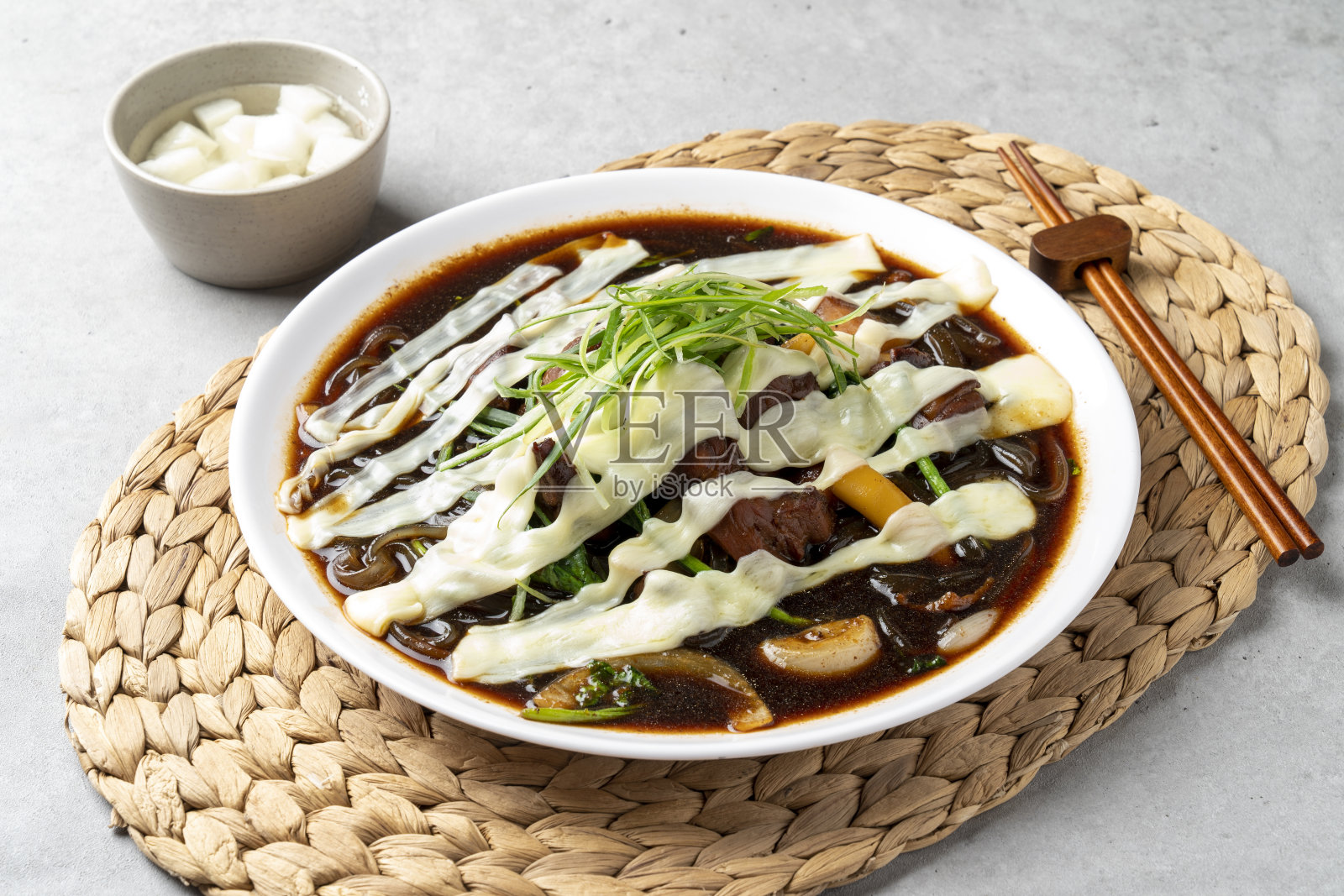 酱油蒸鸡照片摄影图片