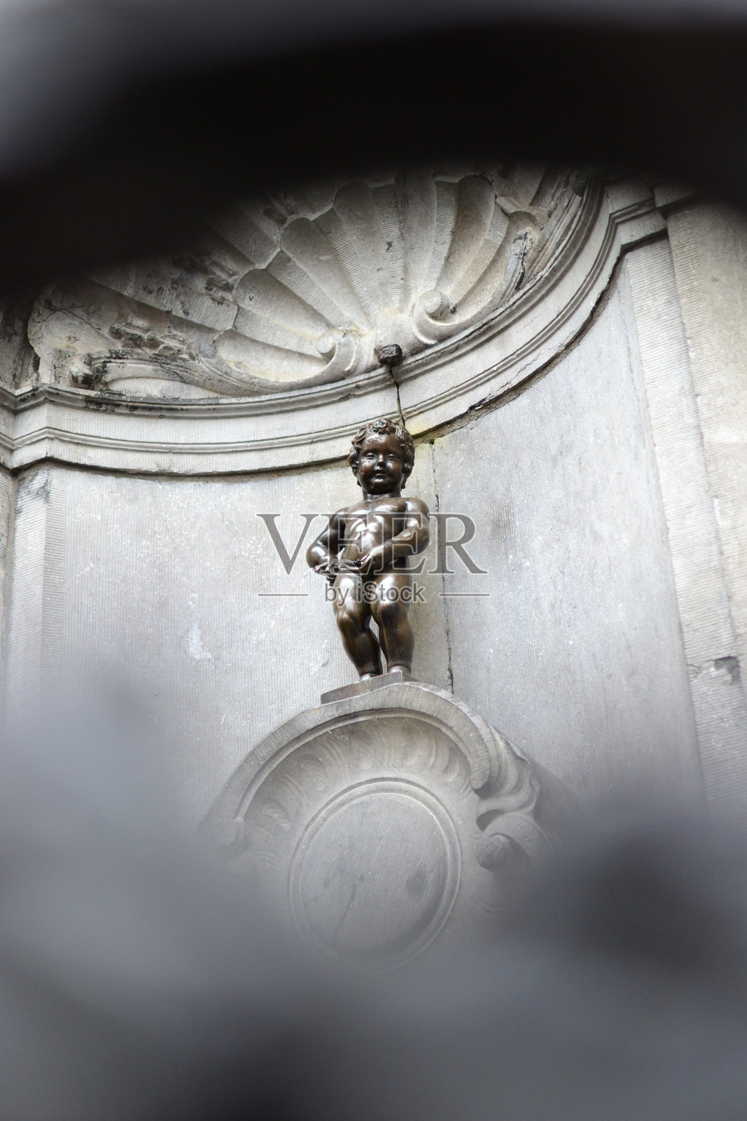 比利时布鲁塞尔市的喷泉照片摄影图片