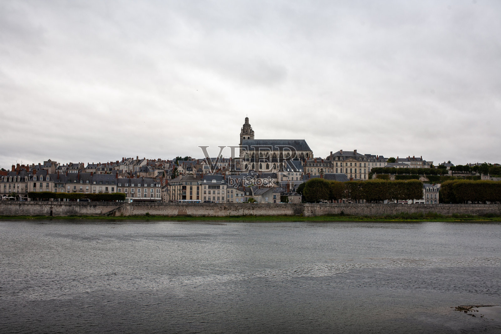 法国布卢瓦- 2020年9月22日:布卢瓦景观照片摄影图片